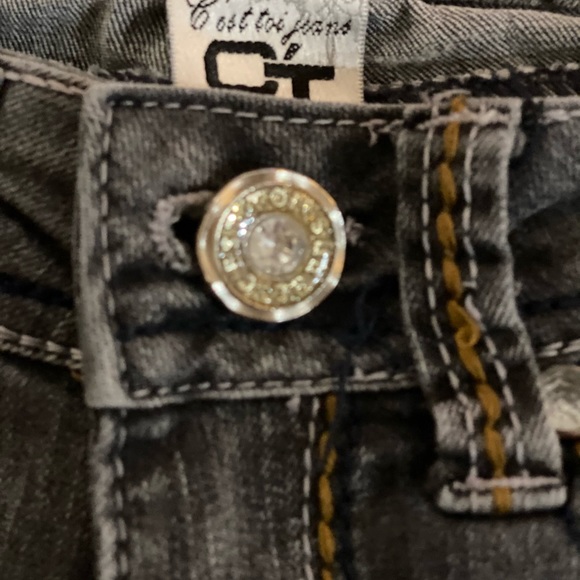 C’est Toi Jeans - Picture 4 of 7